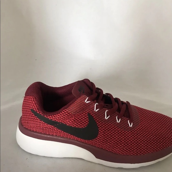 New Nike Women’s Tanjun Racer Sneakers Team Red/ Black Gymn Red White 5.6 - Picture 4 of 11